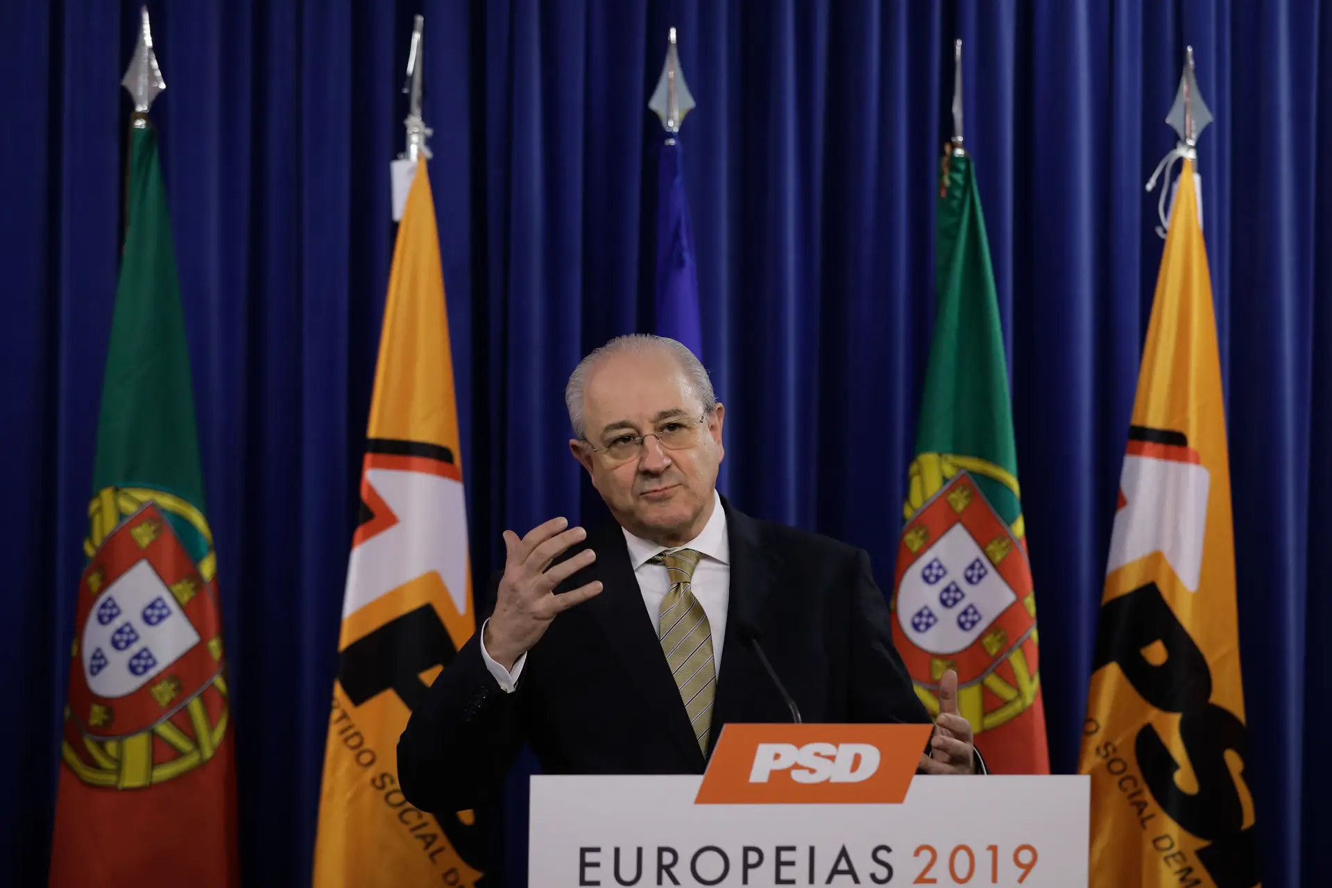 Rui Rio diz que Carlos Costa sabe exatamente o que fez na Caixa: “Se participou em decisões ruinosas deve sair pelo próprio pé”