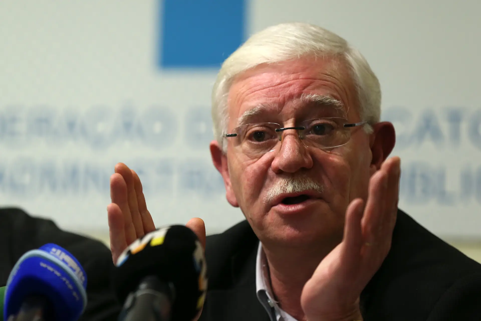 oe2024-fesap-quer-sal-rio-base-de-850-euros-na-fun-o-p-blica-e
