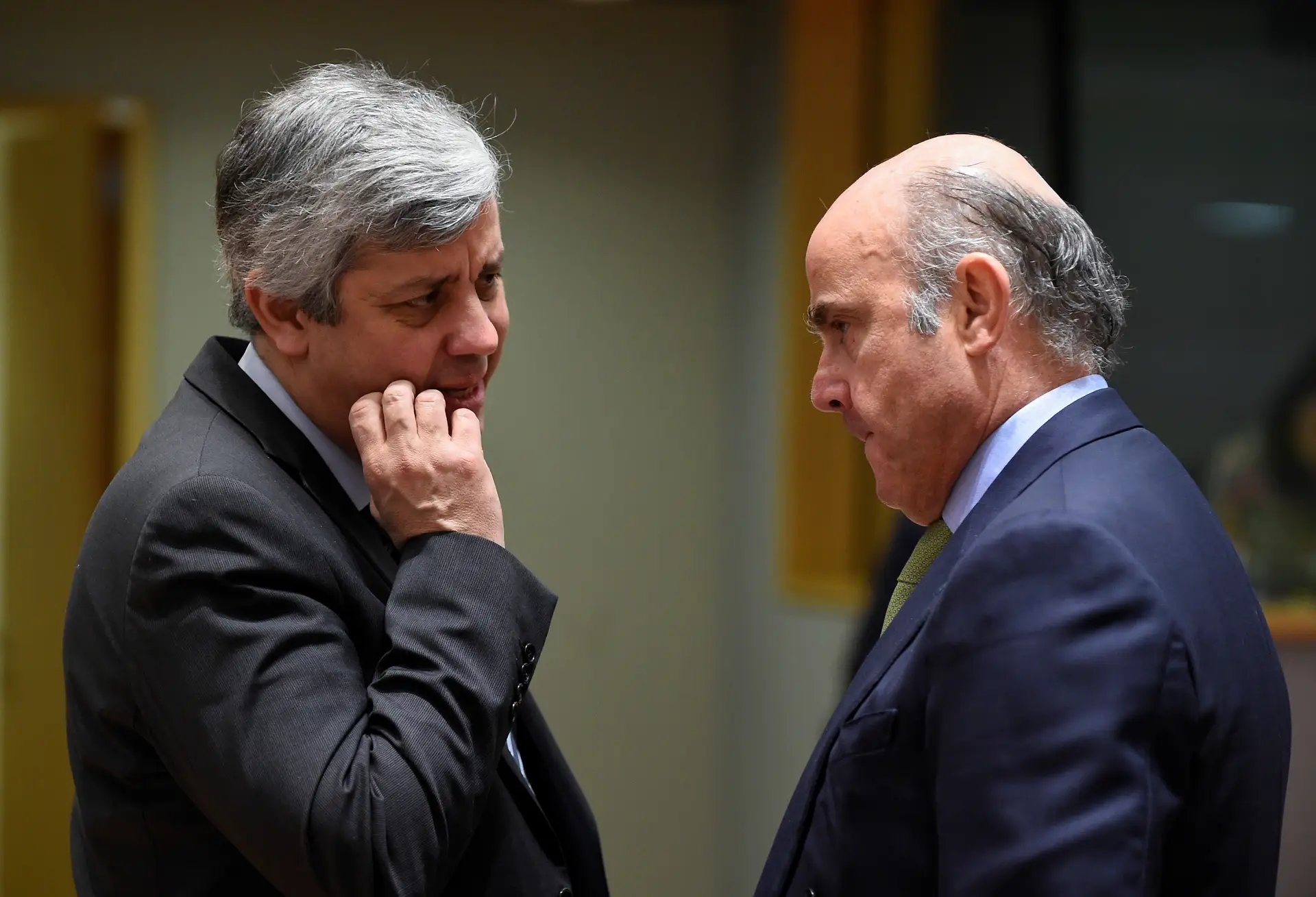 Mário Centeno com Luis De Guindos, vice-presidente do Banco Central Europeu