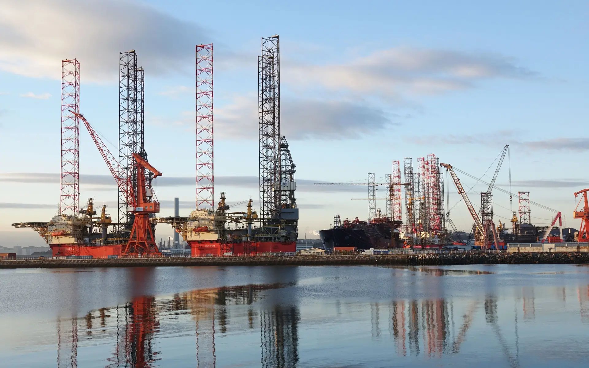 O porto de Dalian é um dos cinco portos chineses que deixam de importar carvão da Austrália
