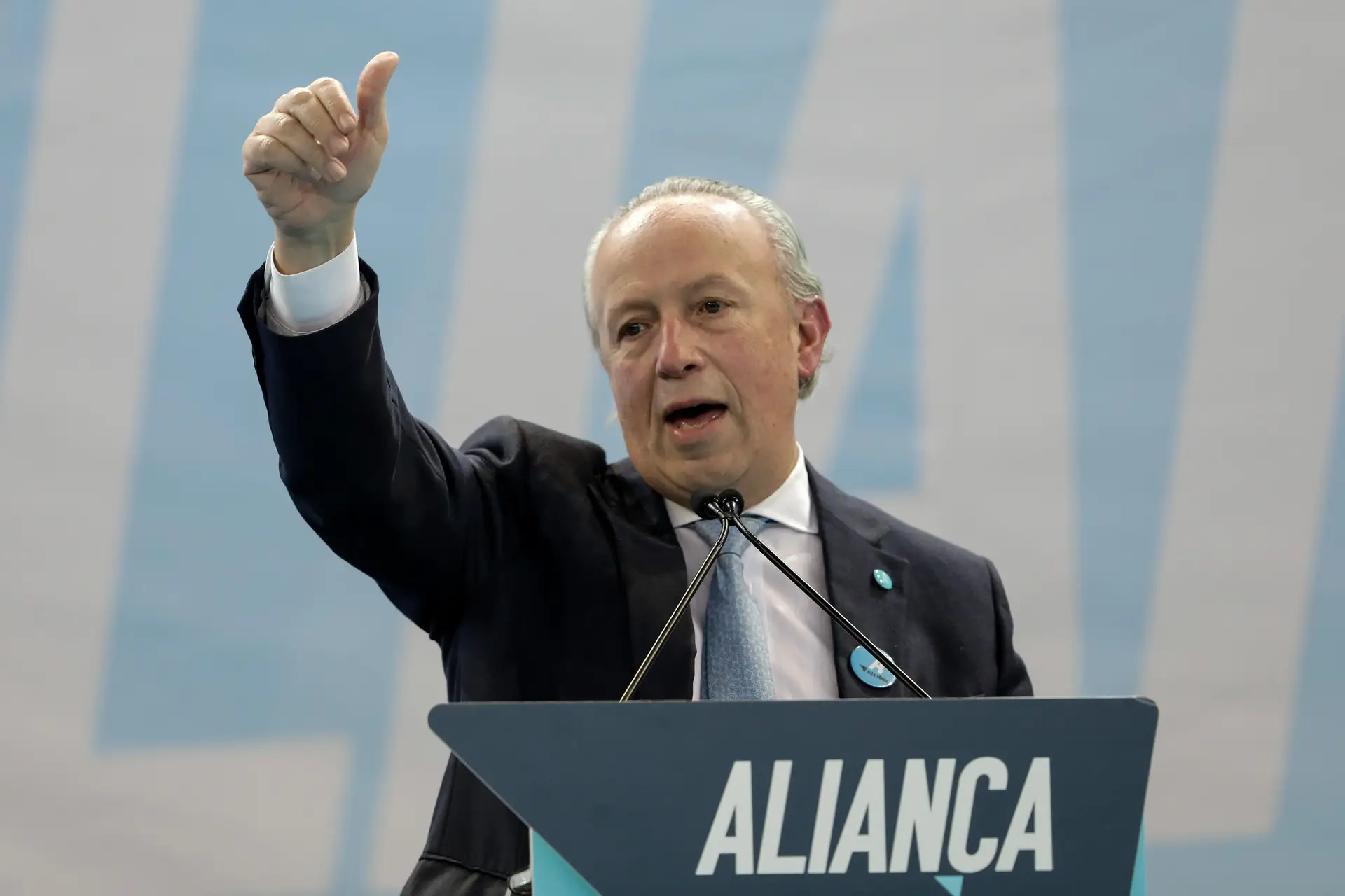 Santana volta a ajustar contas com o PSD