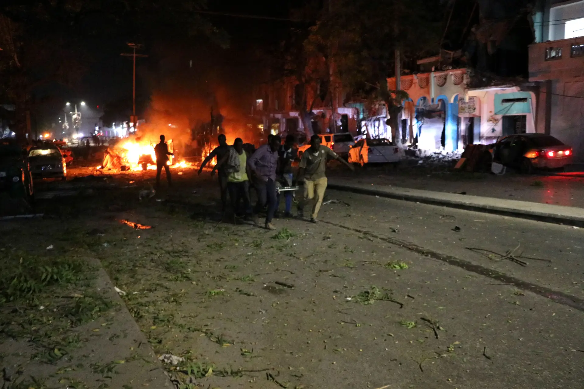 Ataque do Al-Shabaab a hotel na Somália faz pelo menos 29 mortos