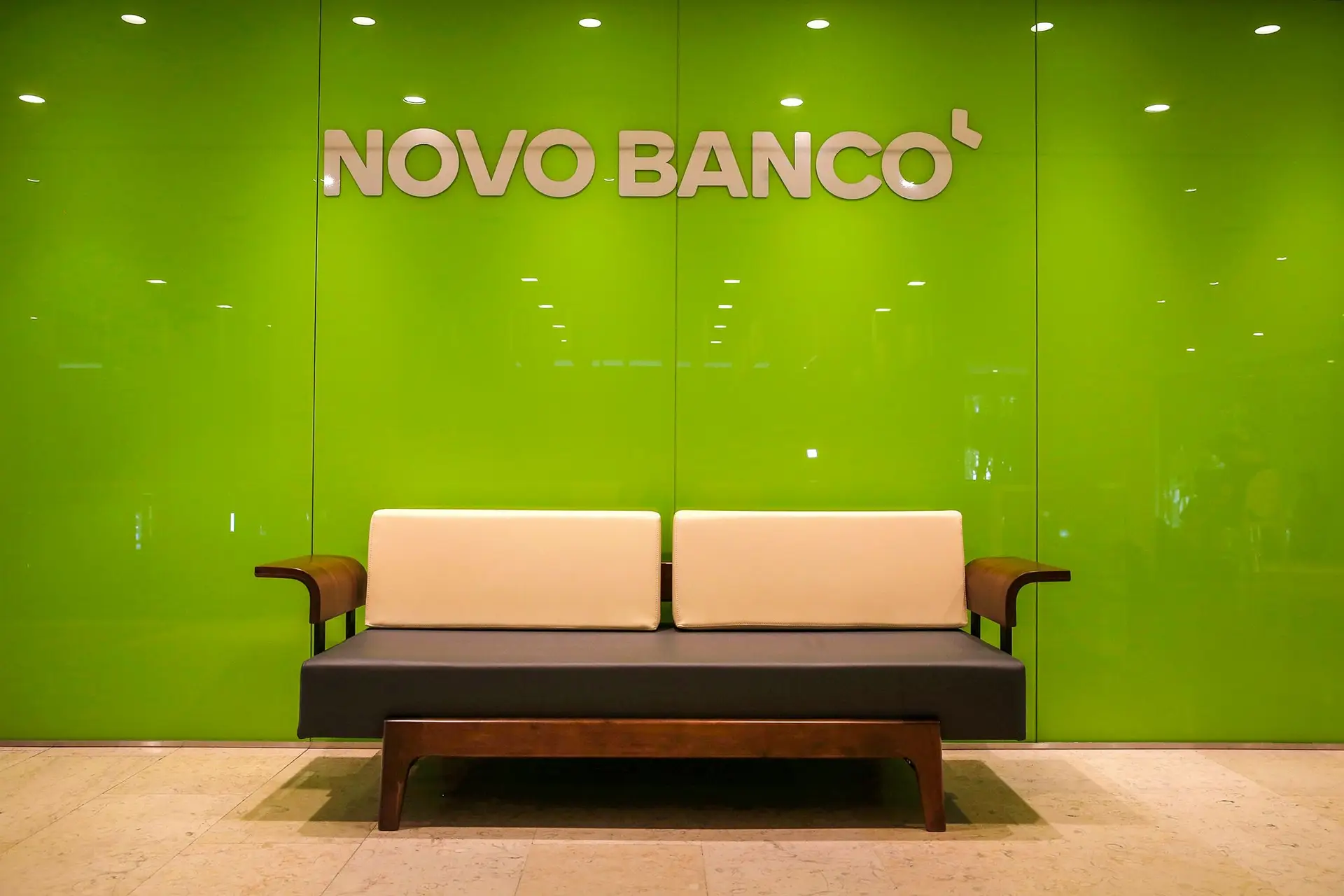 Quatro perguntas (e respostas) sobre como o Novo Banco está a ir ao seu bolso