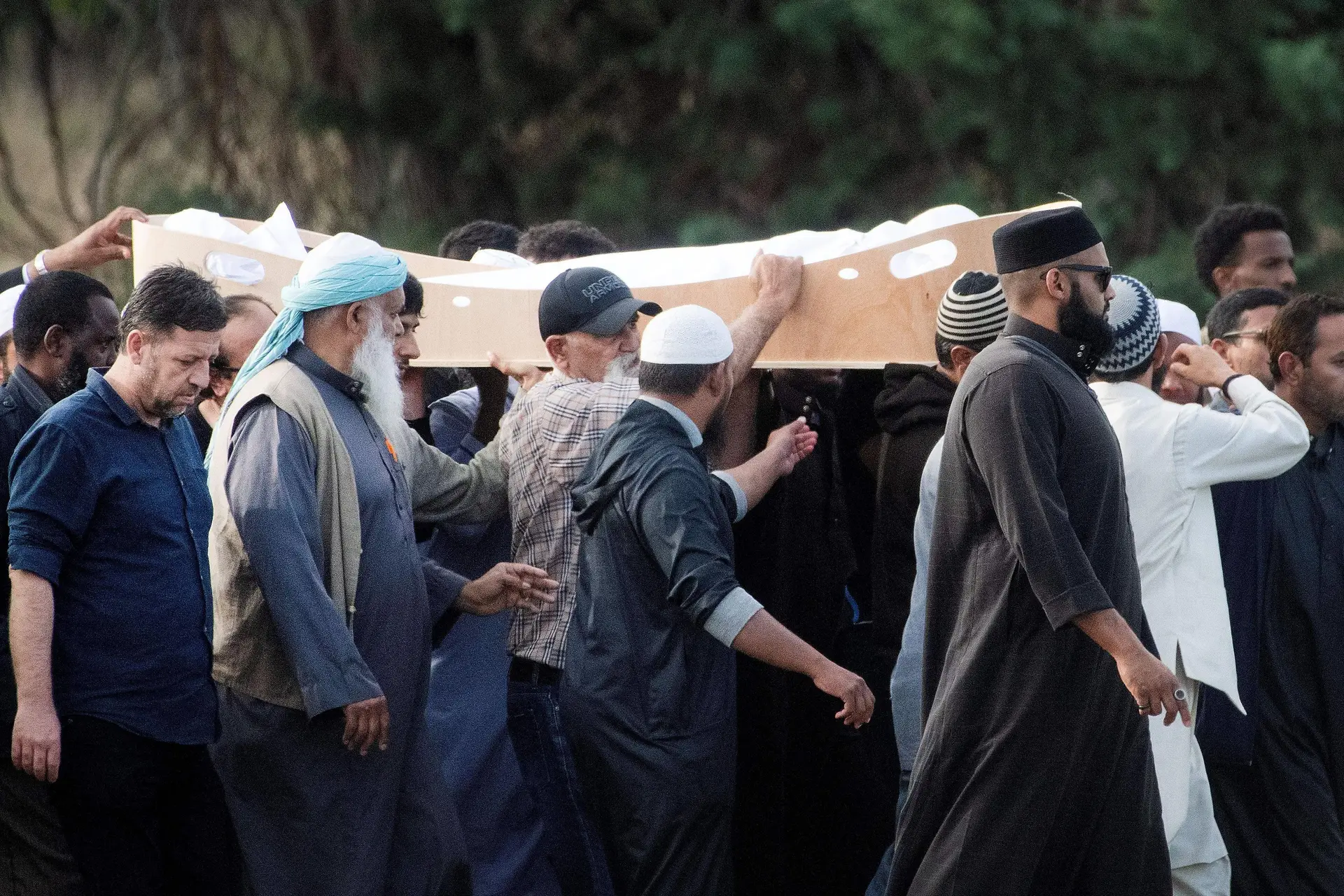 Nova Zelândia começa a enterrar os mortos dos ataques às duas mesquitas em Christchurch