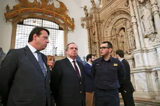 Carlos César disse que foi “penoso” trabalhar com a esquerda e atacou o BE na questão dos familiares <span class="creditofoto">Foto Nuno Veiga/Lusa</span>