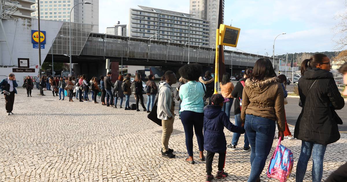 Obras em Sete Rios manda autocarros da Carris para o Terminal Rodoviário do Areeiro já na 2ª-feira