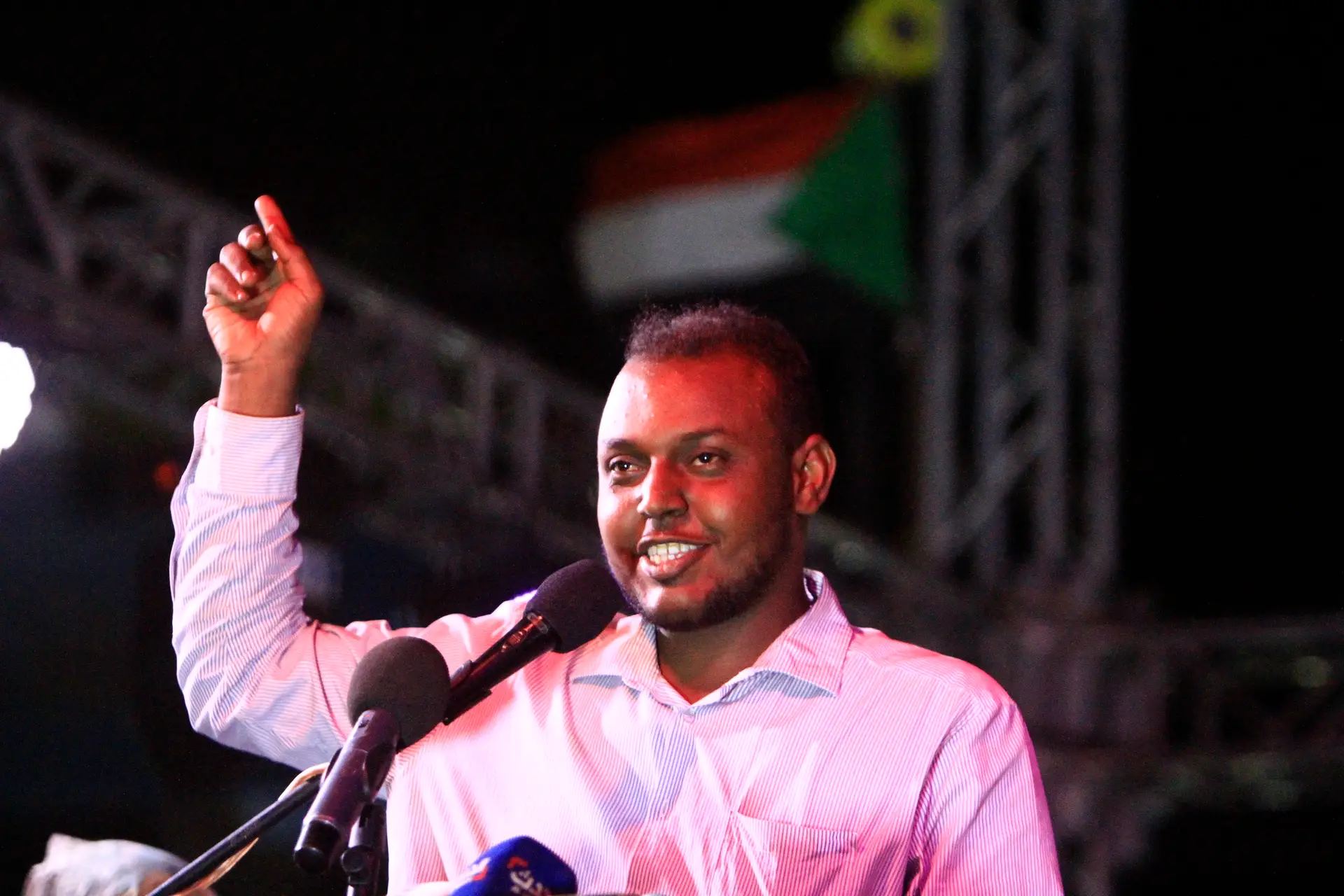 Mohammed al-Amin Abdelaziz, líder da Associação de Trabalhadores do Sudão, o organizador dos protestos