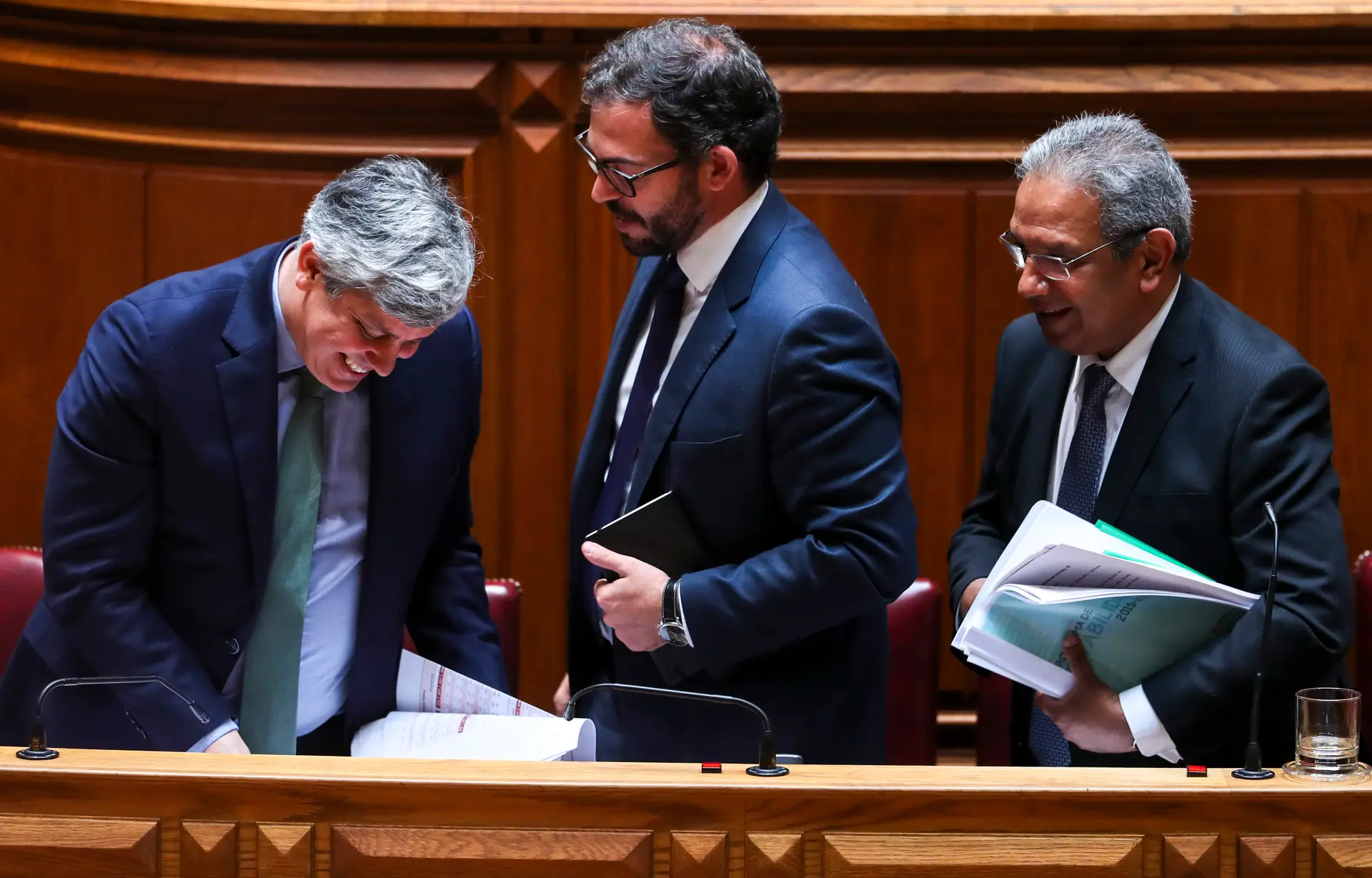 Duarte Cordeiro cede um pouco e pressiona: “Se esquerda não viabilizar, vamos ter de perceber que condições temos para prosseguir”