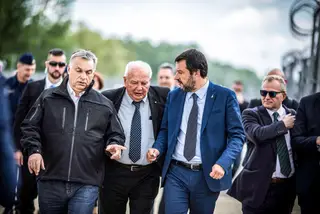 Orbán e Salvini consideram-se os próximos líderes de uma Europa mais nacionalista, sem “diluição” dos valores europeus em prol de outros, como por exemplo os da religião islâmica <span class="creditofoto">Foto Balazs Szecsodi/EPA</span>