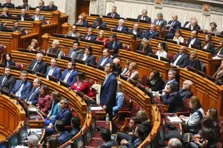 Foi uma votação tensa, mas que acabou por confirmar o chumbo da lei que deu origem à ameaça de demissão do Governo <span class="creditofoto">Foto Nuno Botelho</span>