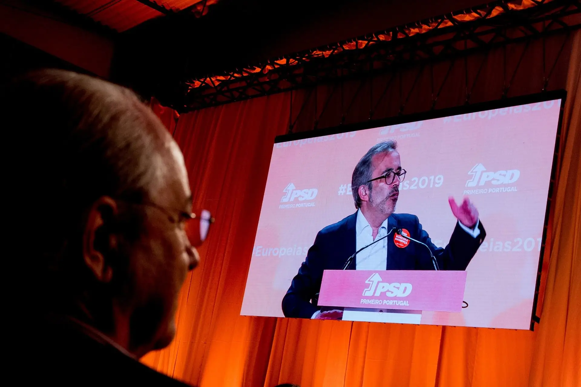 Rangel disponível para “futuro” do PSD