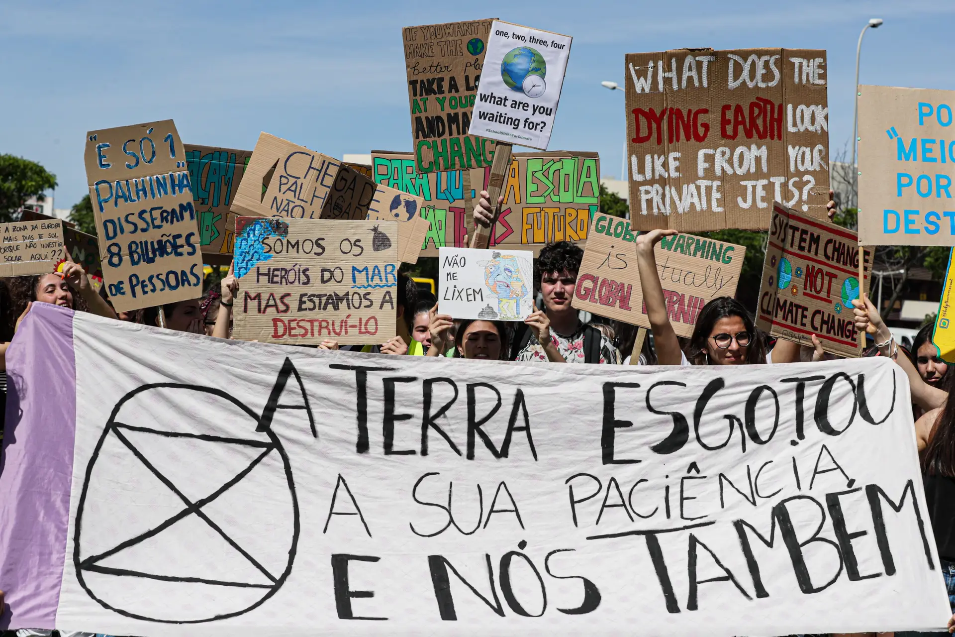 Hoje é dia e ‘hora de saída’ para novo protesto global pela justiça climática