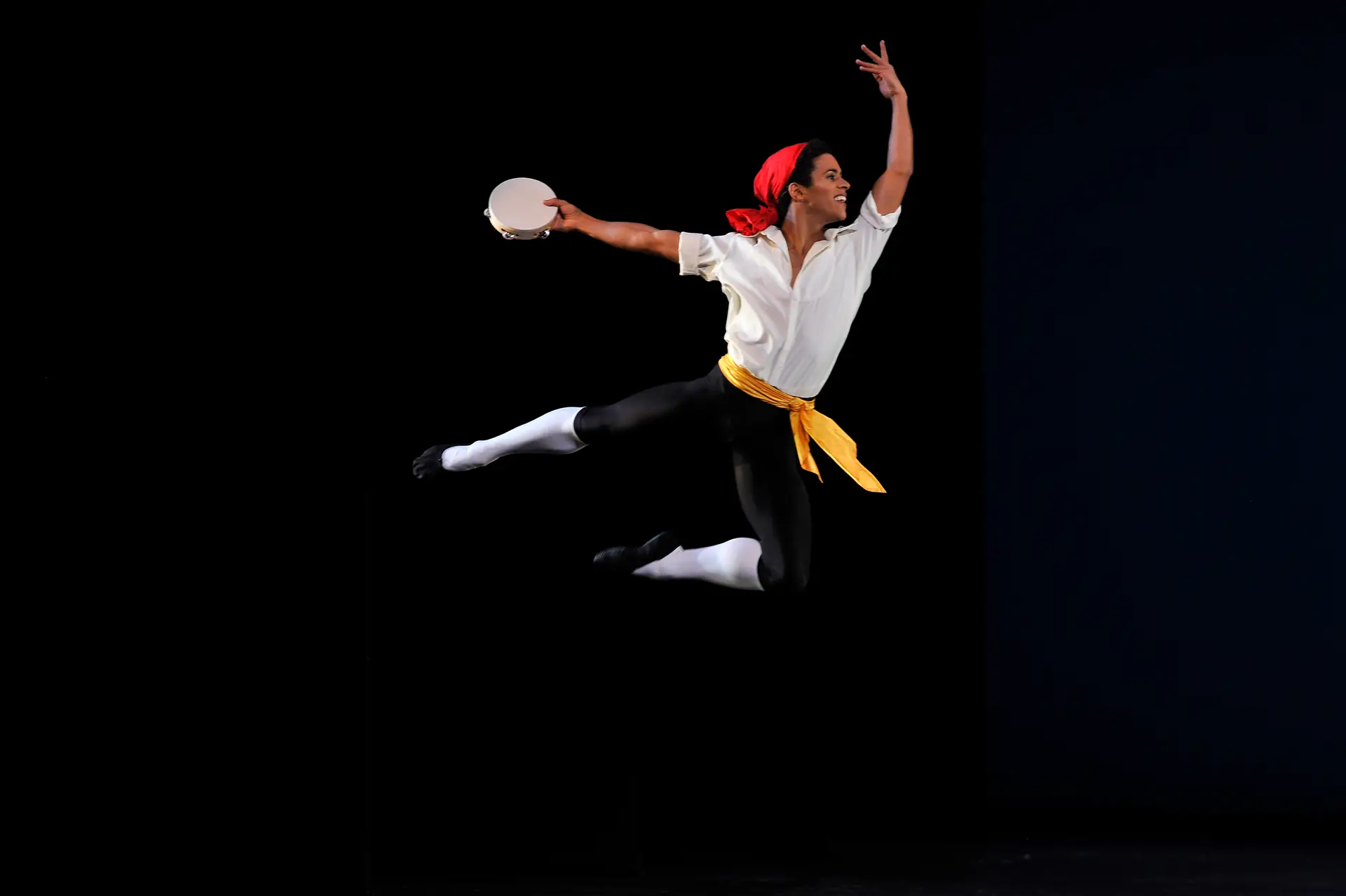 Marcelino Sambé. O percurso de um bailarino português “extraordinário”