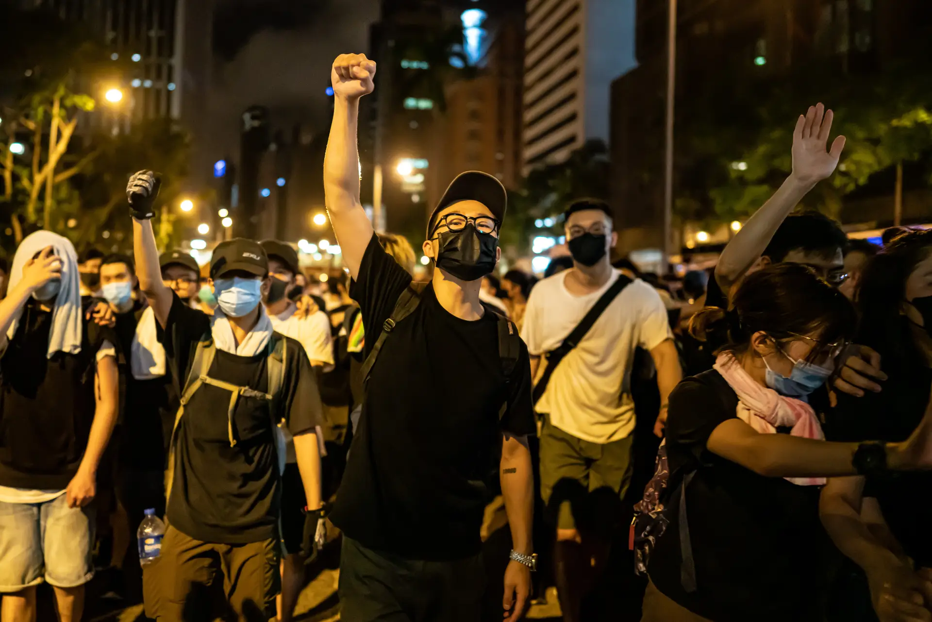 Empresas de Hong Kong fecham portas para funcionários se manifestarem contra lei da extradição
