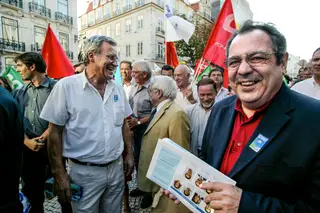 Numa campanha eleitoral para a Câmara de Lisboa, com Jerónimo de Sousa <span class="creditofoto">FOTO ANTÓNIO PEDRO FERREIRA</span>