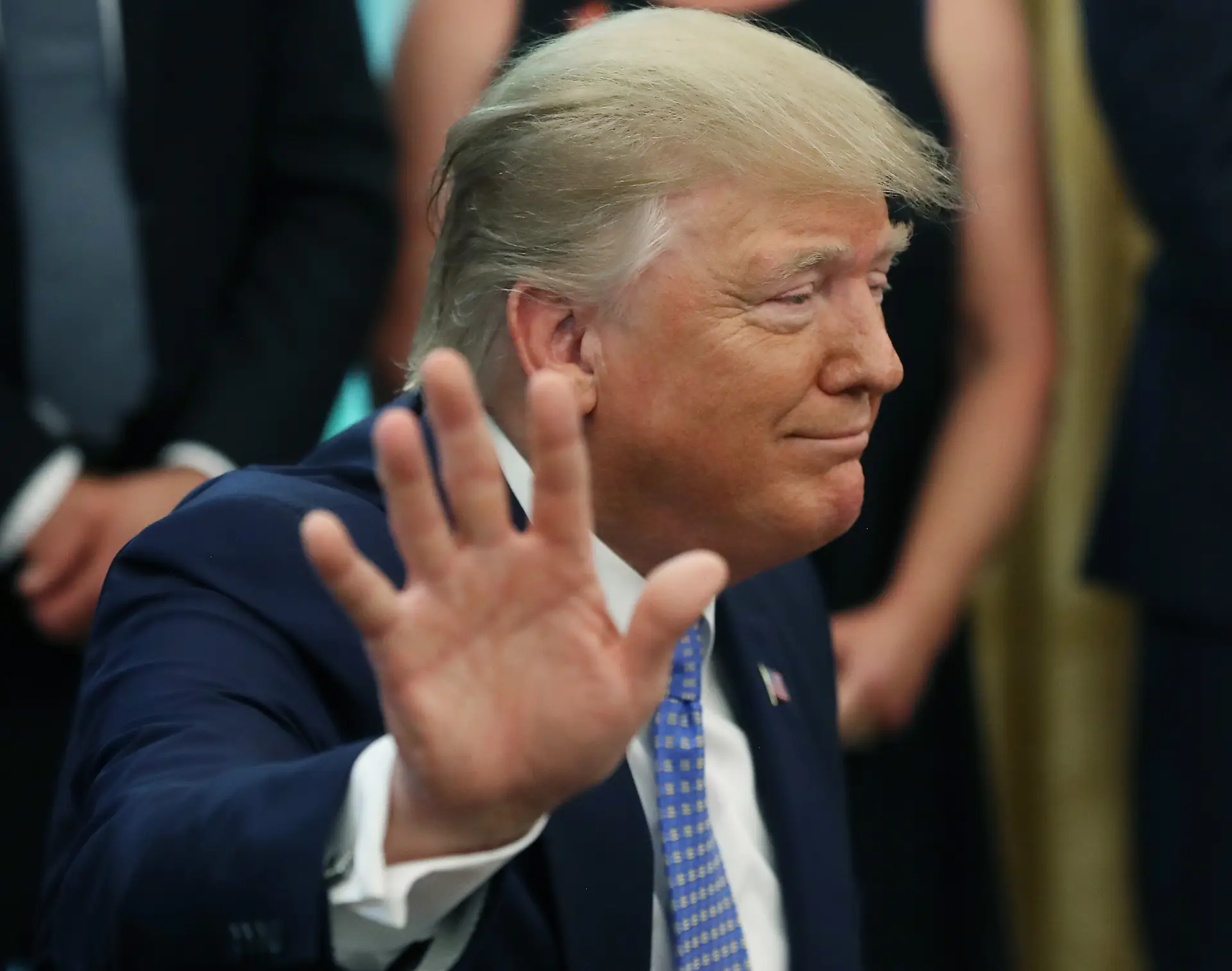 Trump. Entradas de cowboy, saídas de sendeiro