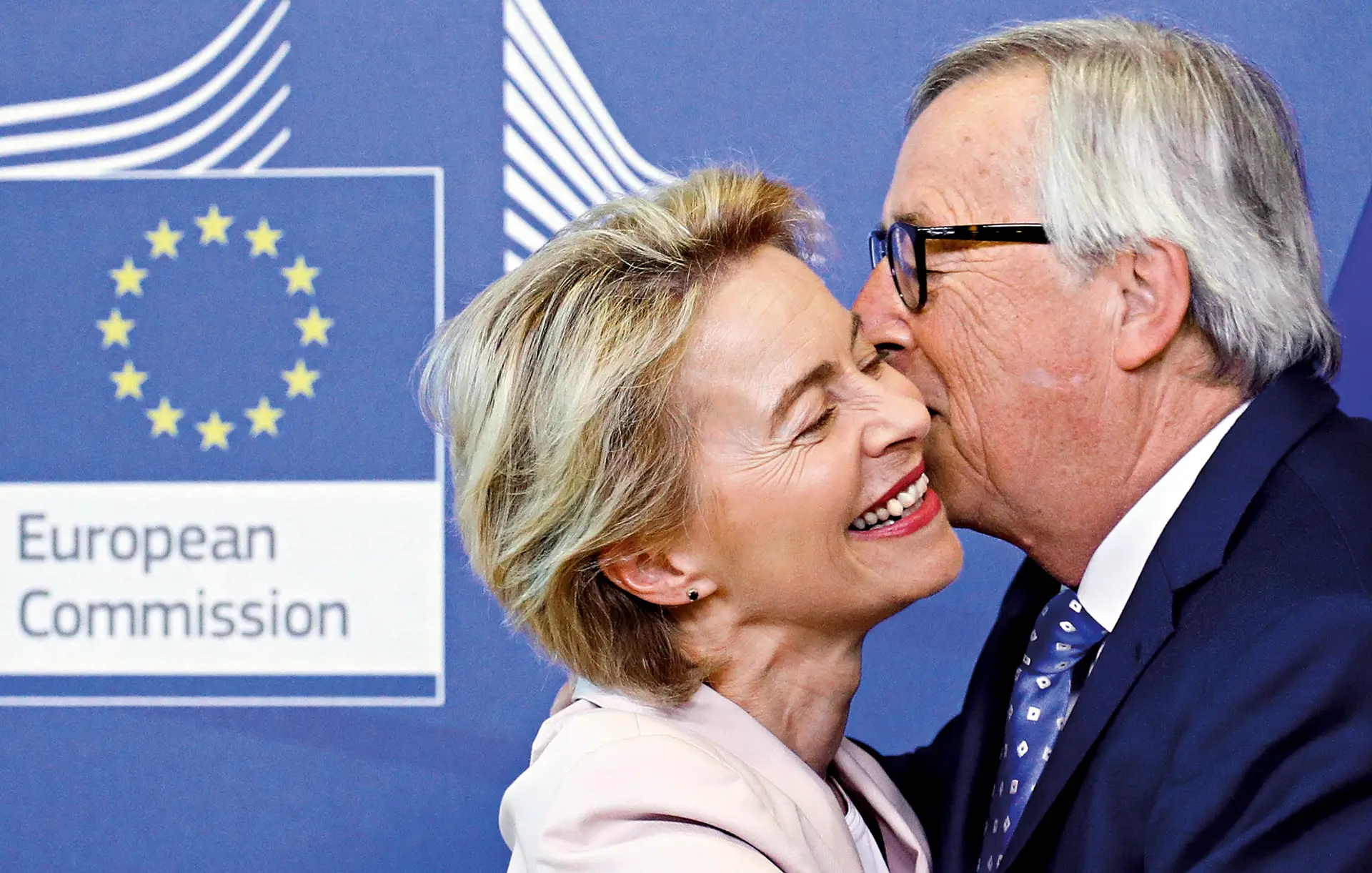 Ursula von der Leyen com Jean-Claude Juncker, seu apoiante e futuro antecessor... se tudo correr bem