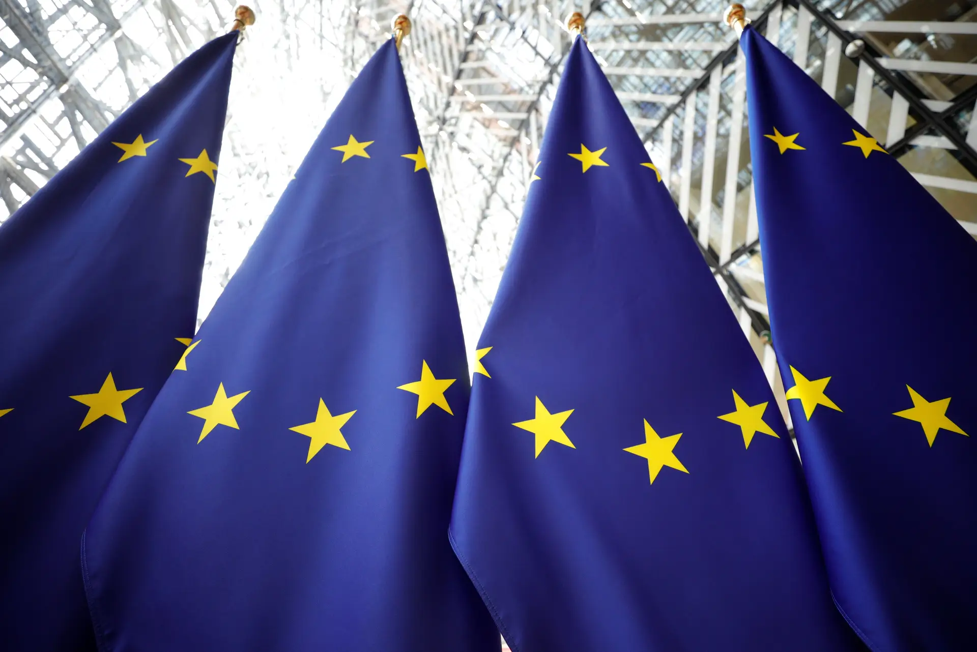 Países da União Europa incluídos no acordo do nuclear do Irão preparam reunião de emergência