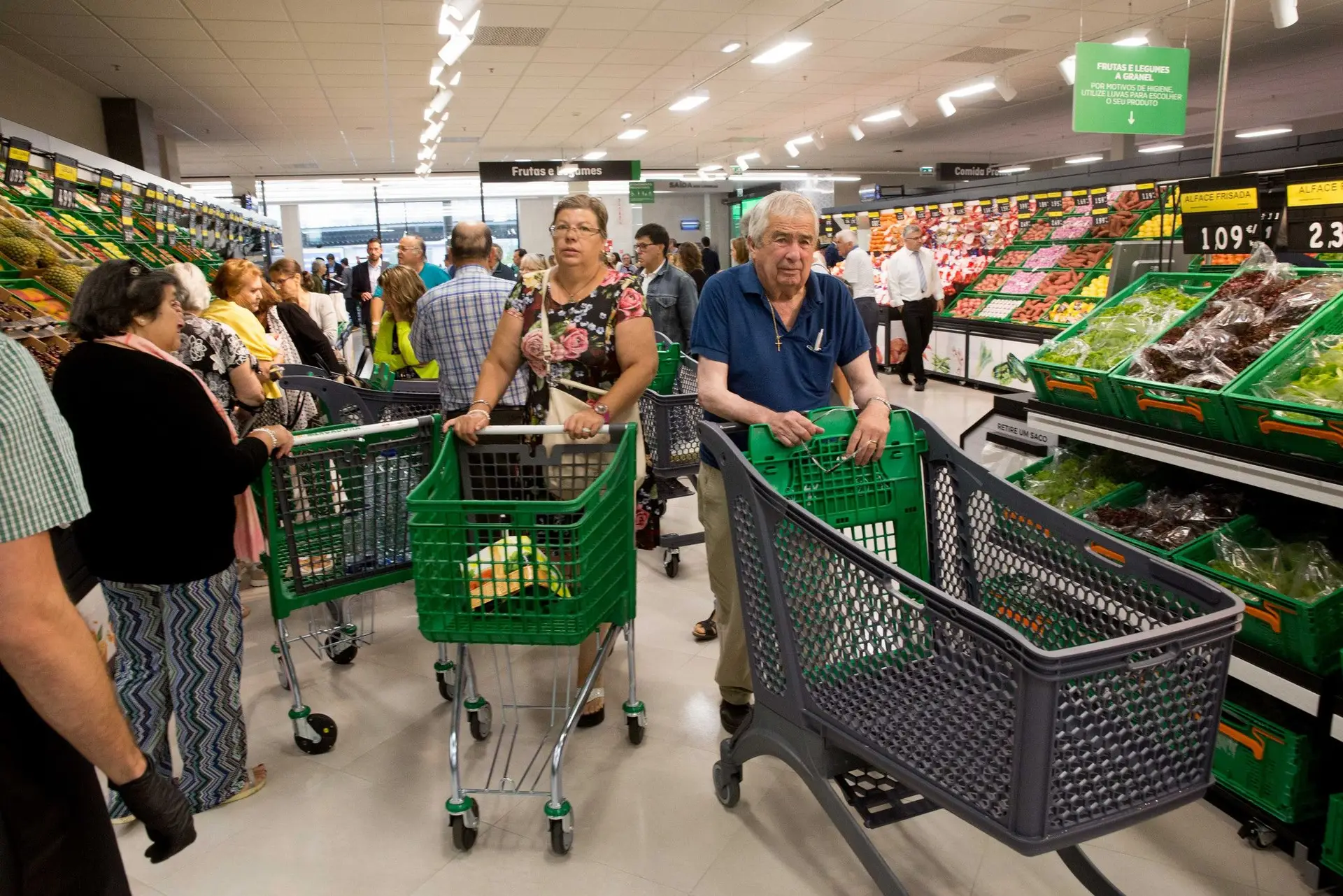 Mercadona instala-se no meio da concorrência
