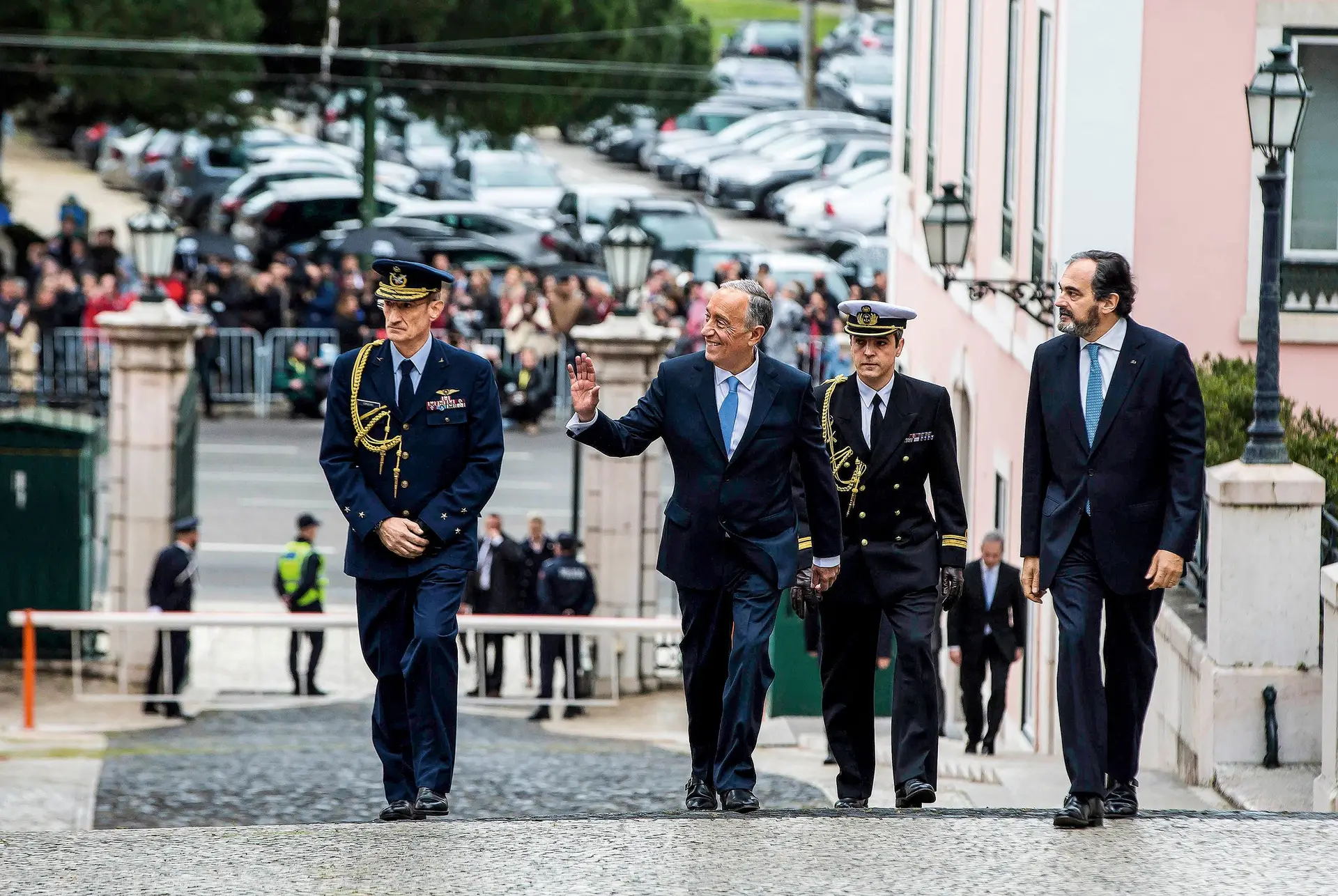 João Cordeiro, à esquerda, é tenente-general da Força Aérea e chefiou a Casa Militar até final de 2017