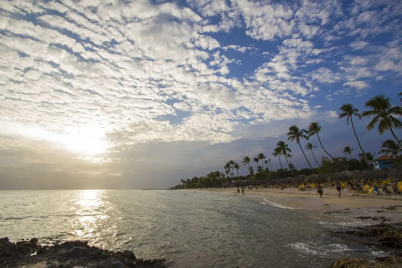 Pacotes de viagens estão mais baratos. República Dominicana baixa de €1100 para €800
