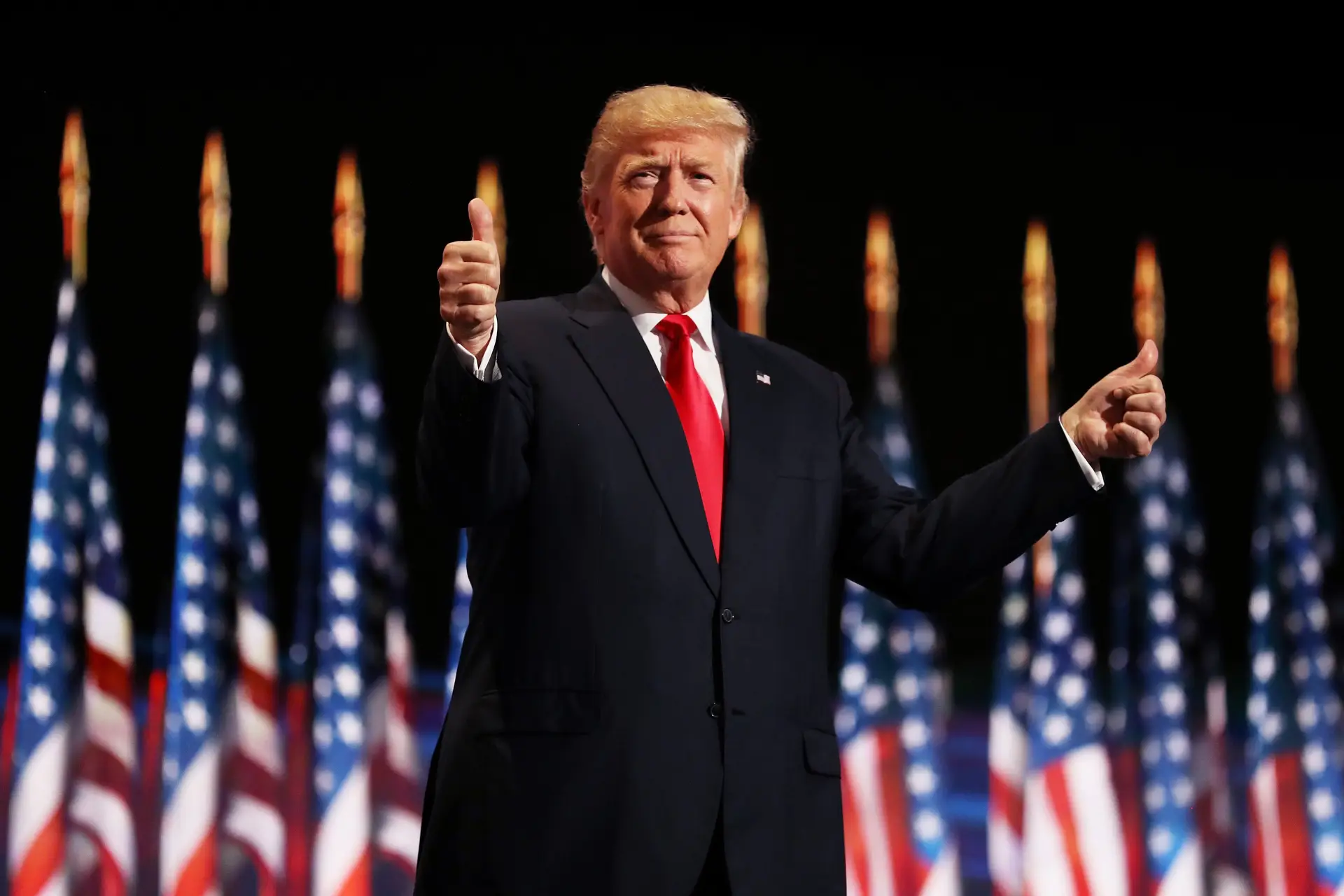 Covid-19. Qual é a receita aviada para tratar Trump? É exclusiva e inacessível à população