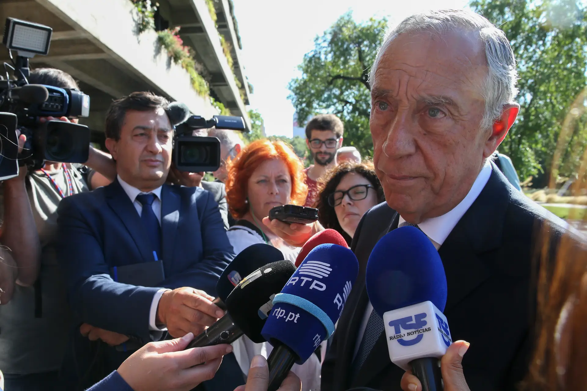 Marcelo não comenta kits de incêndio inflamáveis distribuídos nas aldeias porque ainda não sabe o que se passou