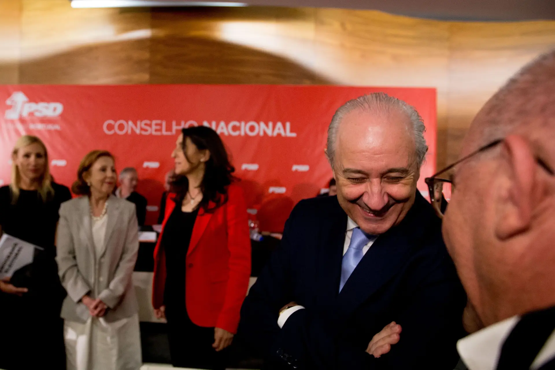 Lista de deputados aprovada por 74% dos votos expressos. 82%, contrapõe Rui Rio