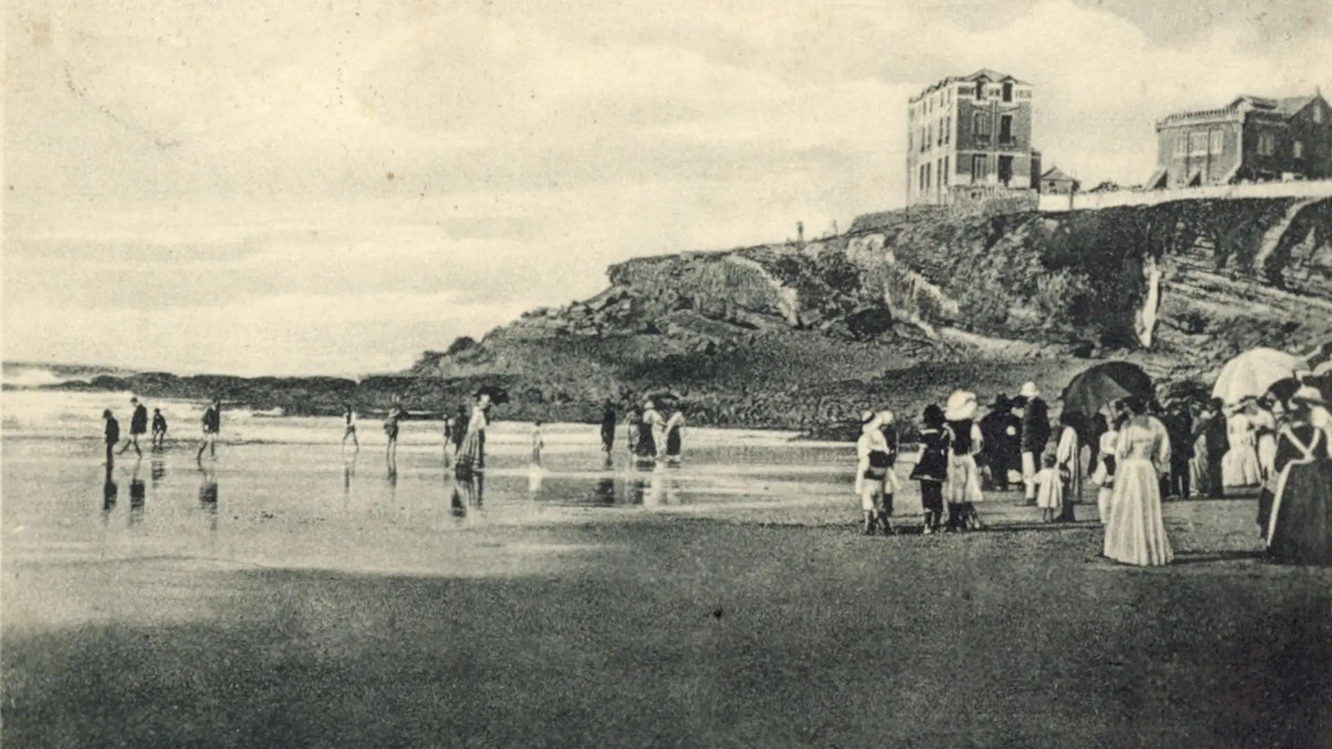 Veraneantes na Vila Nova da Praia das Maçãs