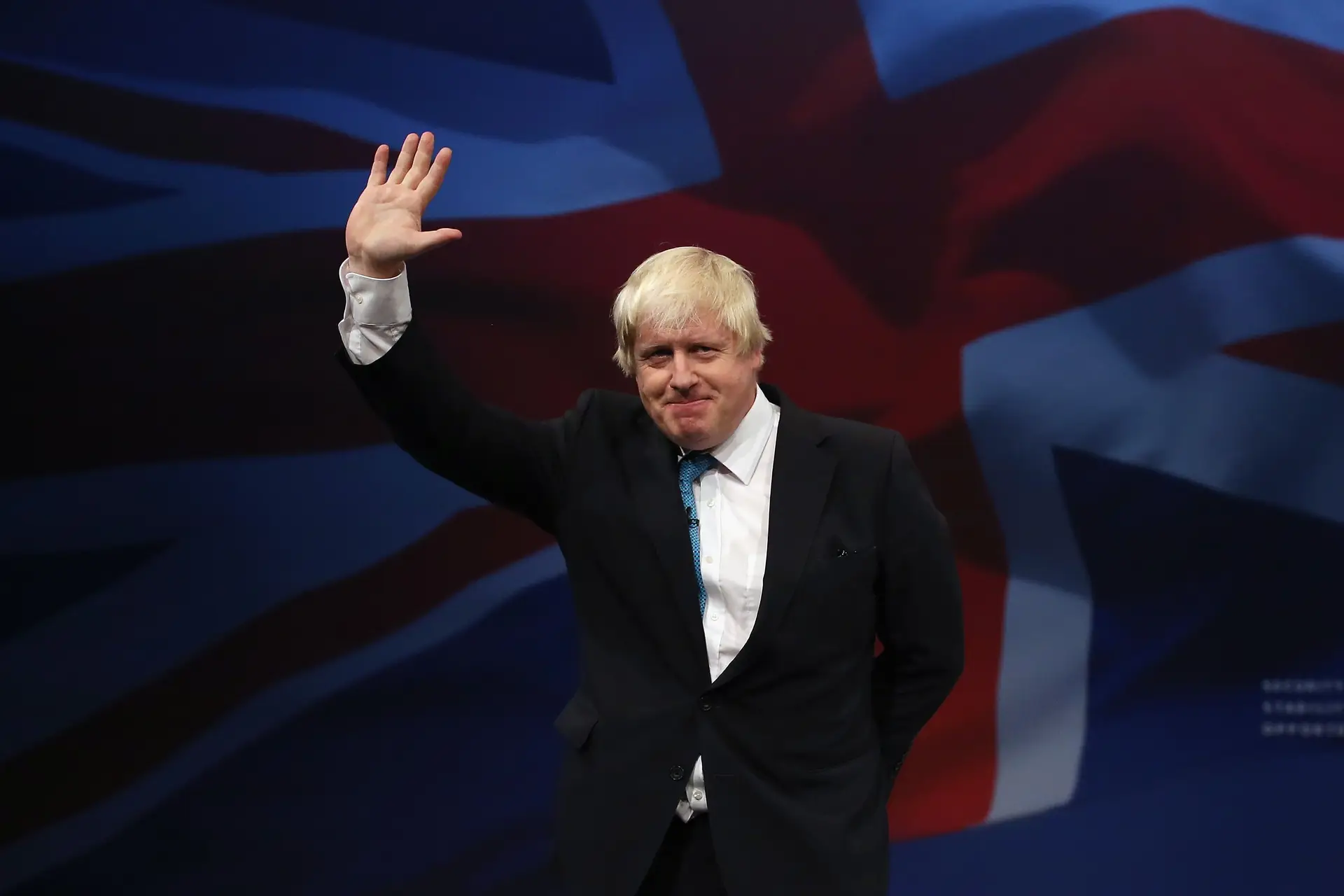 Brexit. Governo britânico vai pedir à rainha para suspender o parlamento