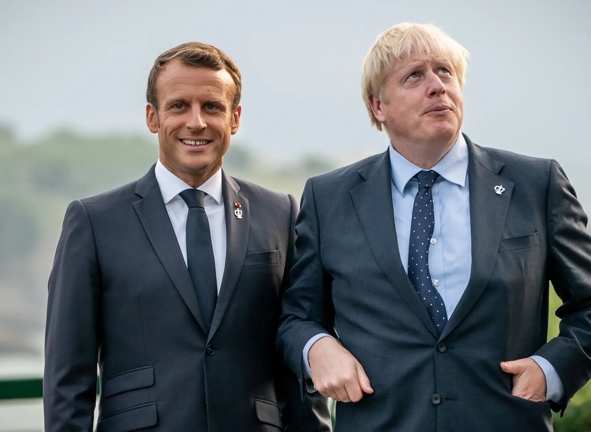 Emmanuel Macron e Boris Johnson na cimeira do G7 em Biarritz