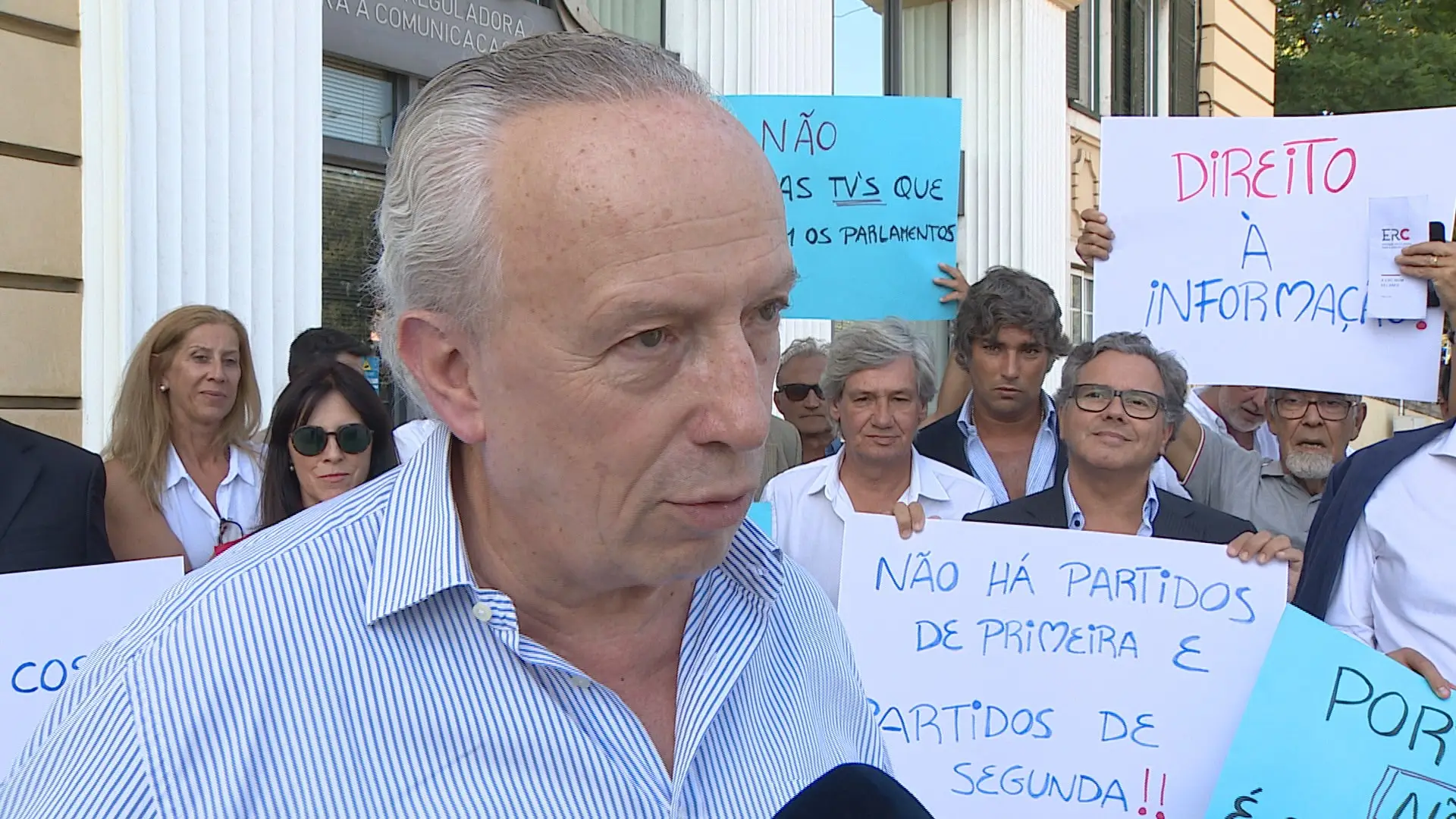 Aliança critica uso de cerveja em cartazes e eventos do Iniciativa Liberal