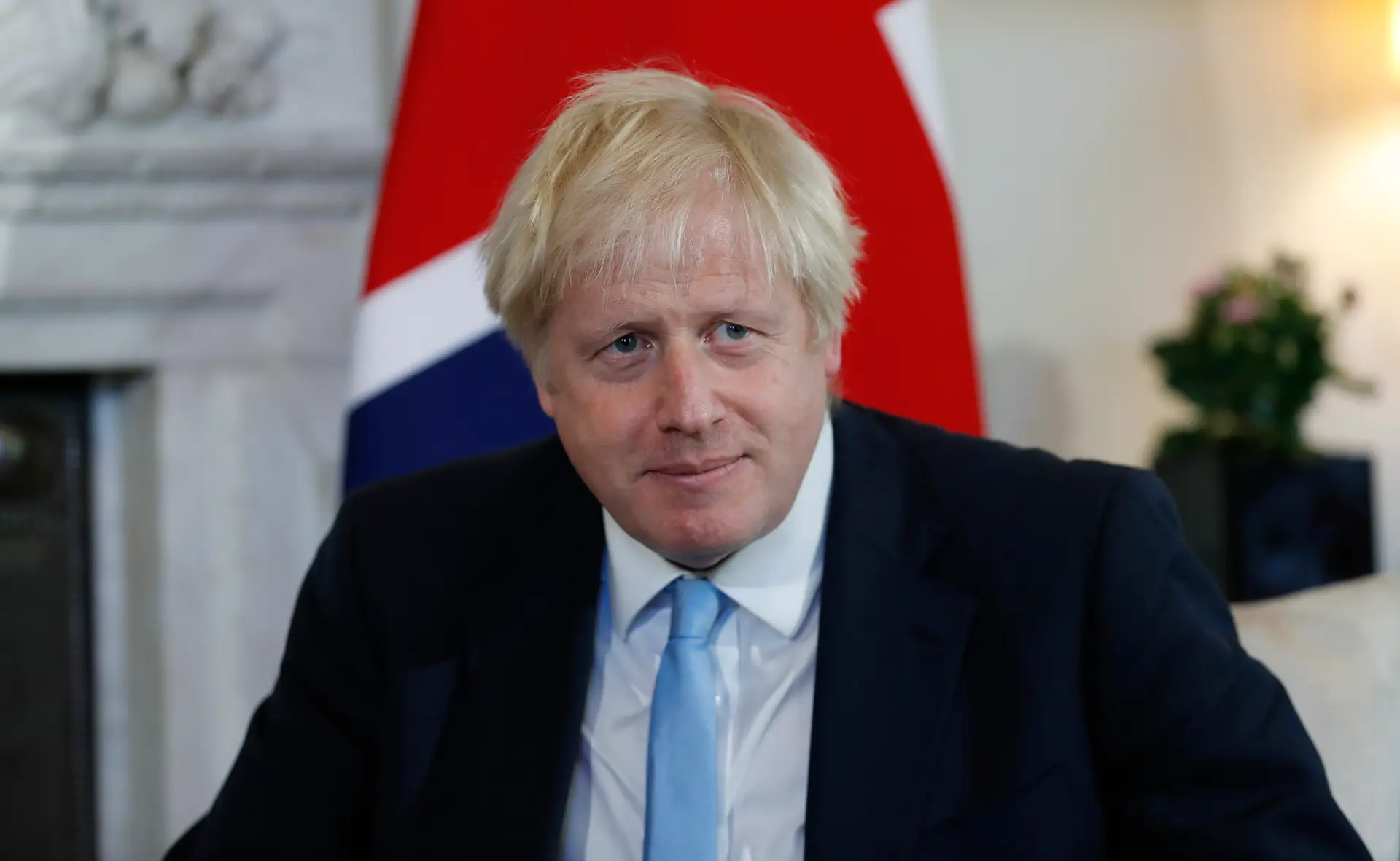 Boris Johnson vai voltar a tentar marcar eleições na segunda-feira