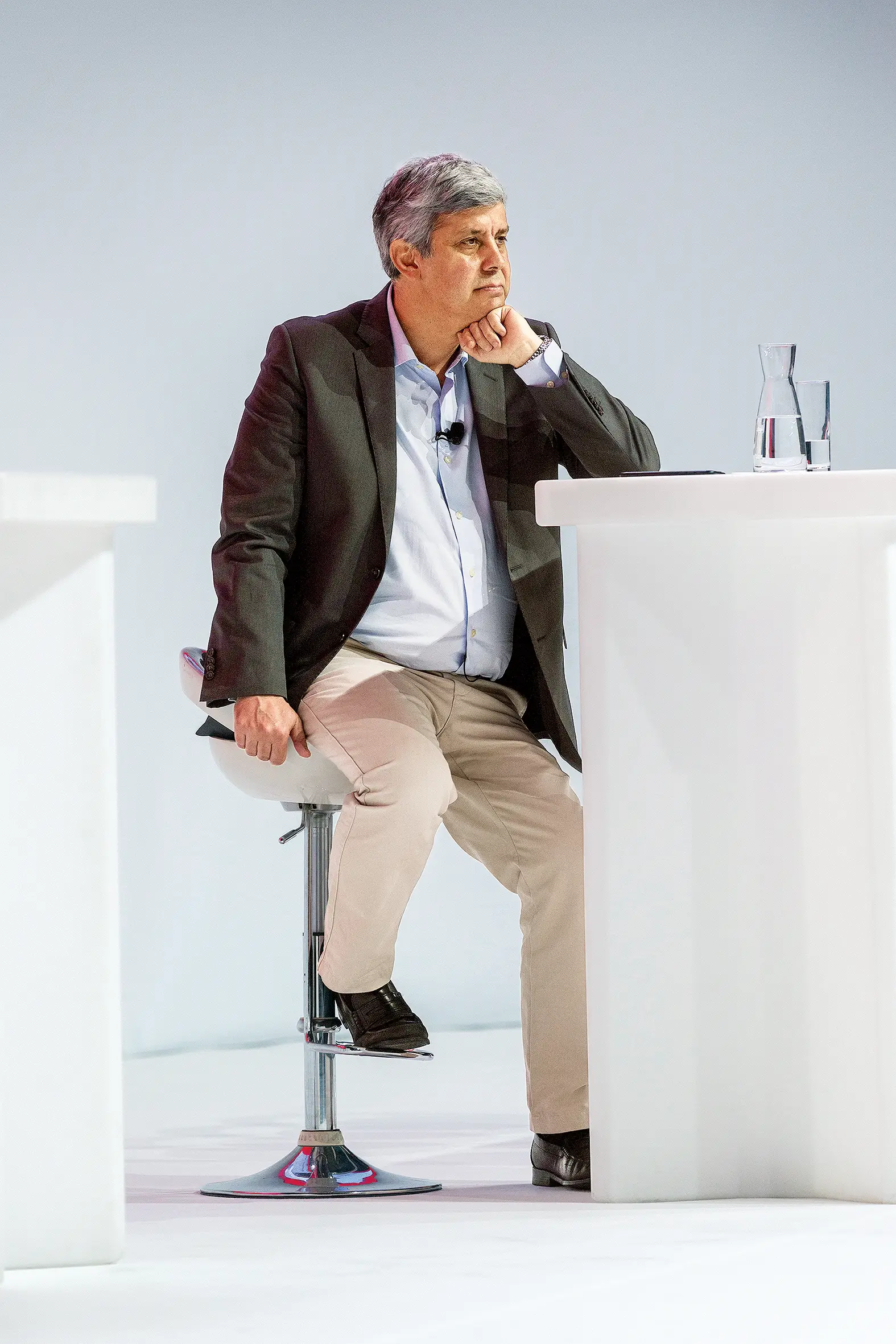Centeno envolveu-se na elaboração do programa do PS. As contas são contidas até 2023
