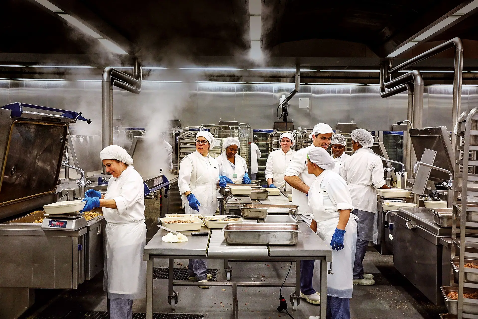 Cozinheiros estão entre os profissionais mais procurados