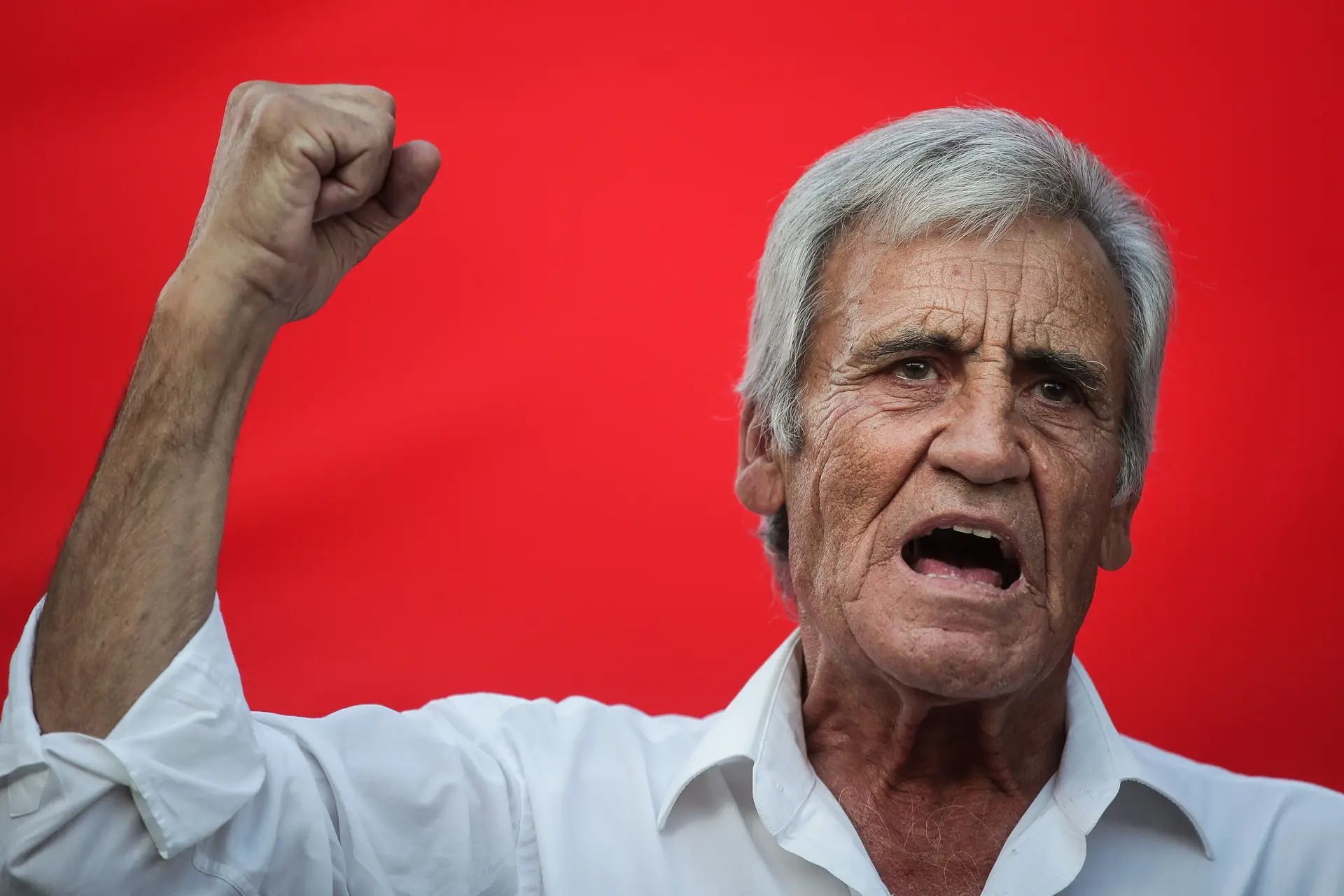 Jerónimo faz discurso de abertura pelas colunas para não congestionar "Avante!"