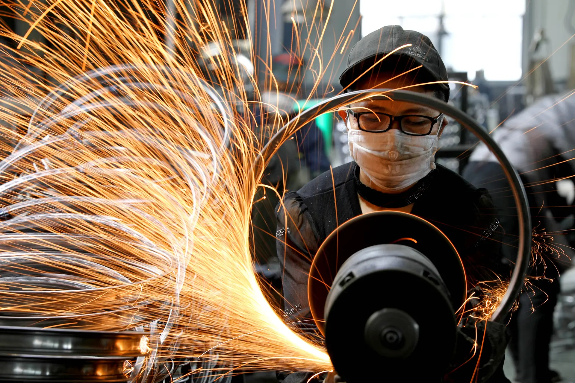 China alerta para impacto na economia mundial caso EUA restrinjam investimentos