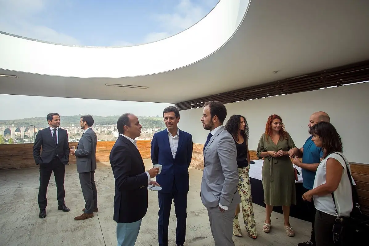 Os participantes originais do Health Parliament Portugal reuniram-se na Universidade Nova para receber diplomas de participação e assistir à apresentação da segunda edição