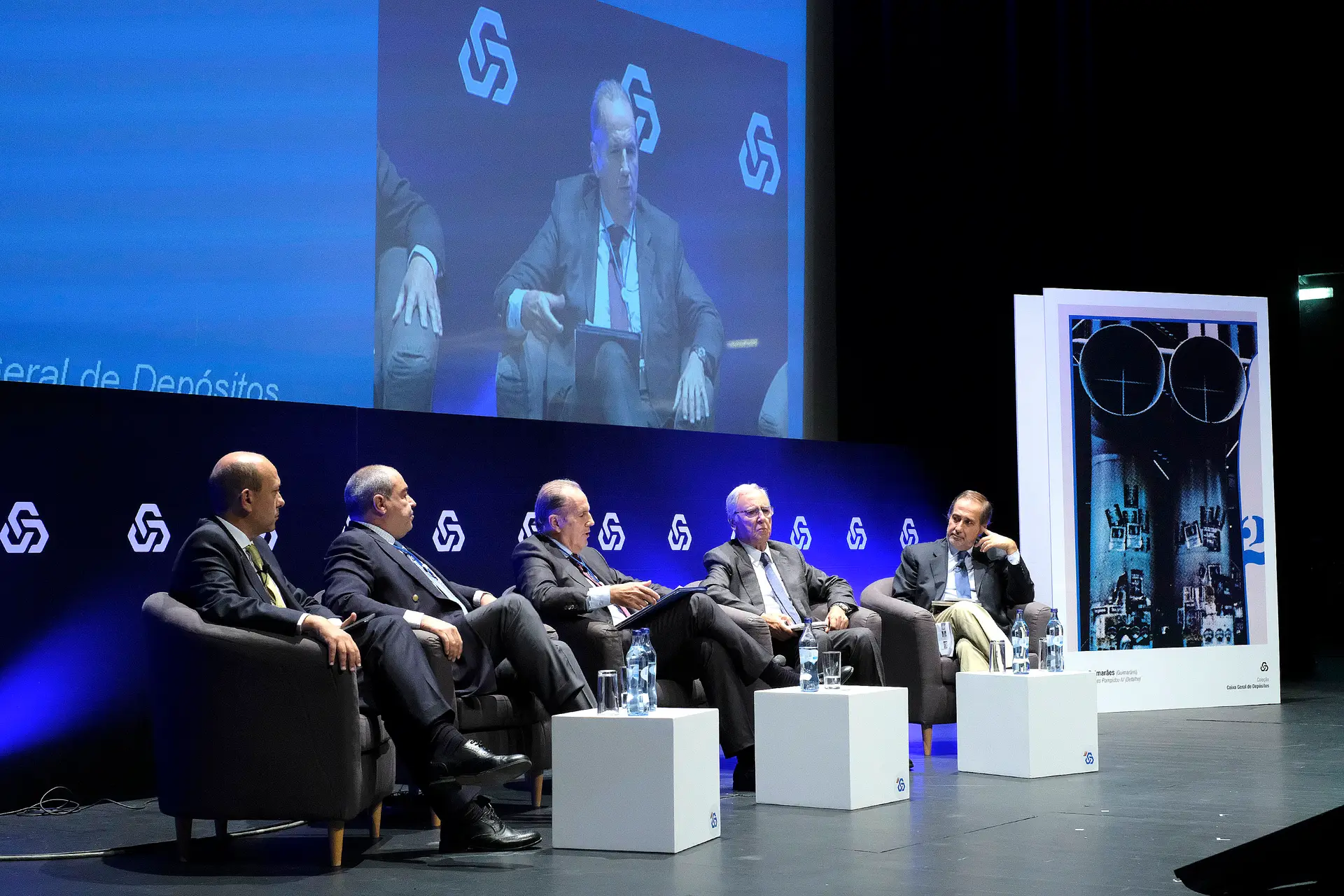 Francisco Cary, Luís Guimarães, Vítor Abreu e José Fernandes foram os participantes de um dos painéis da manhã, com moderação de José Manuel Fernandes