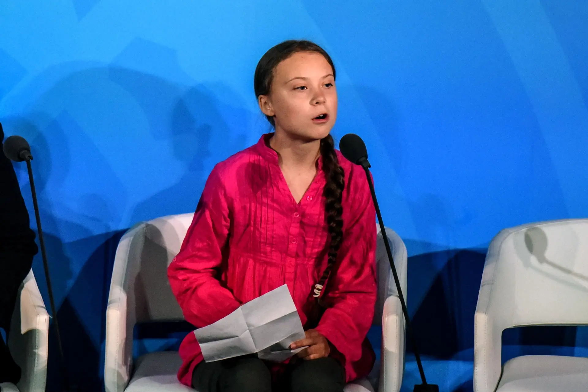 “Como é que se atreveram? Vocês roubaram-me os sonhos e a infância.” Greta, o clima e os líderes mundiais