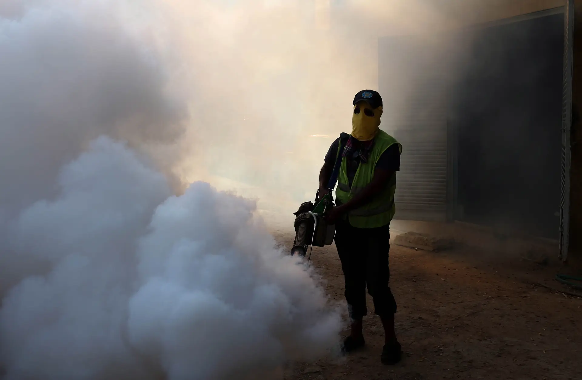 Afinal a “arma acústica” que afligia os diplomatas em Cuba eram pesticidas?
