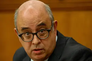 Ex-ministro Azeredo Lopes insurge-se contra “assassinato no espaço público”