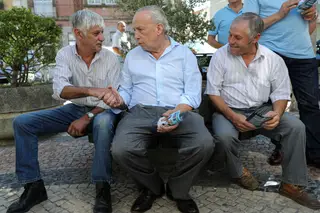 Santana lamenta que Marcelo “seja forçado a falar tantas vezes” em Tancos