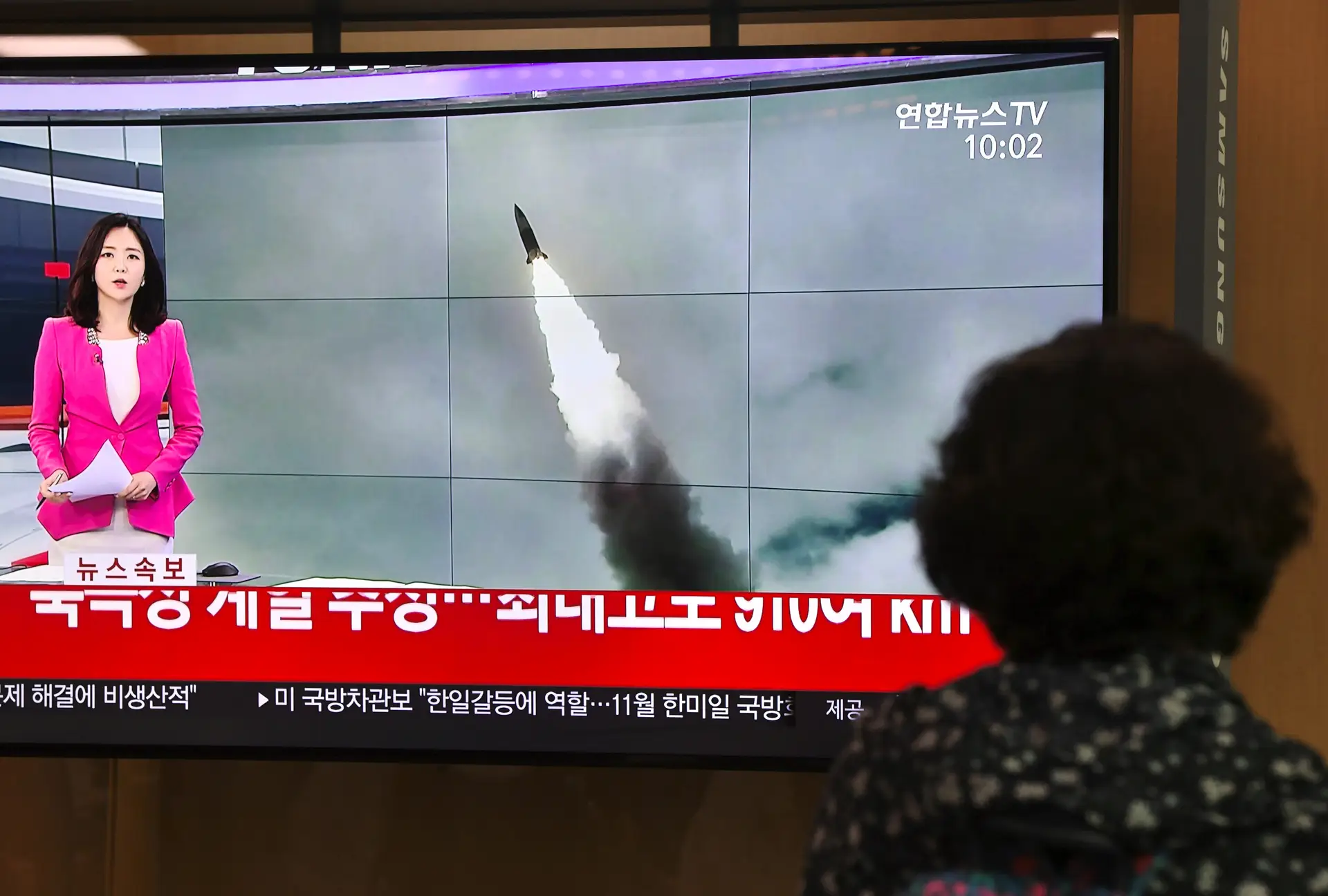 Coreia do Norte lança míssil um dia depois de anunciar que retomaria conversações com EUA