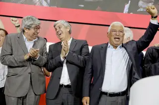 António Costa com Mário Centeno e Ferro Rodrigues, numa ação de campanha <span class="creditofoto">Foto Tiago Miranda</span>