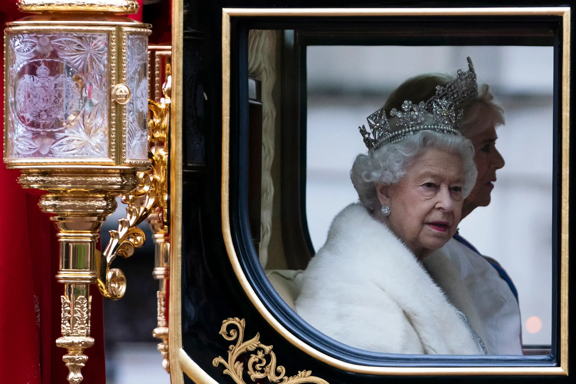 Isabel II profere discurso da rainha, o segundo de Boris e em pouco mais de dois meses