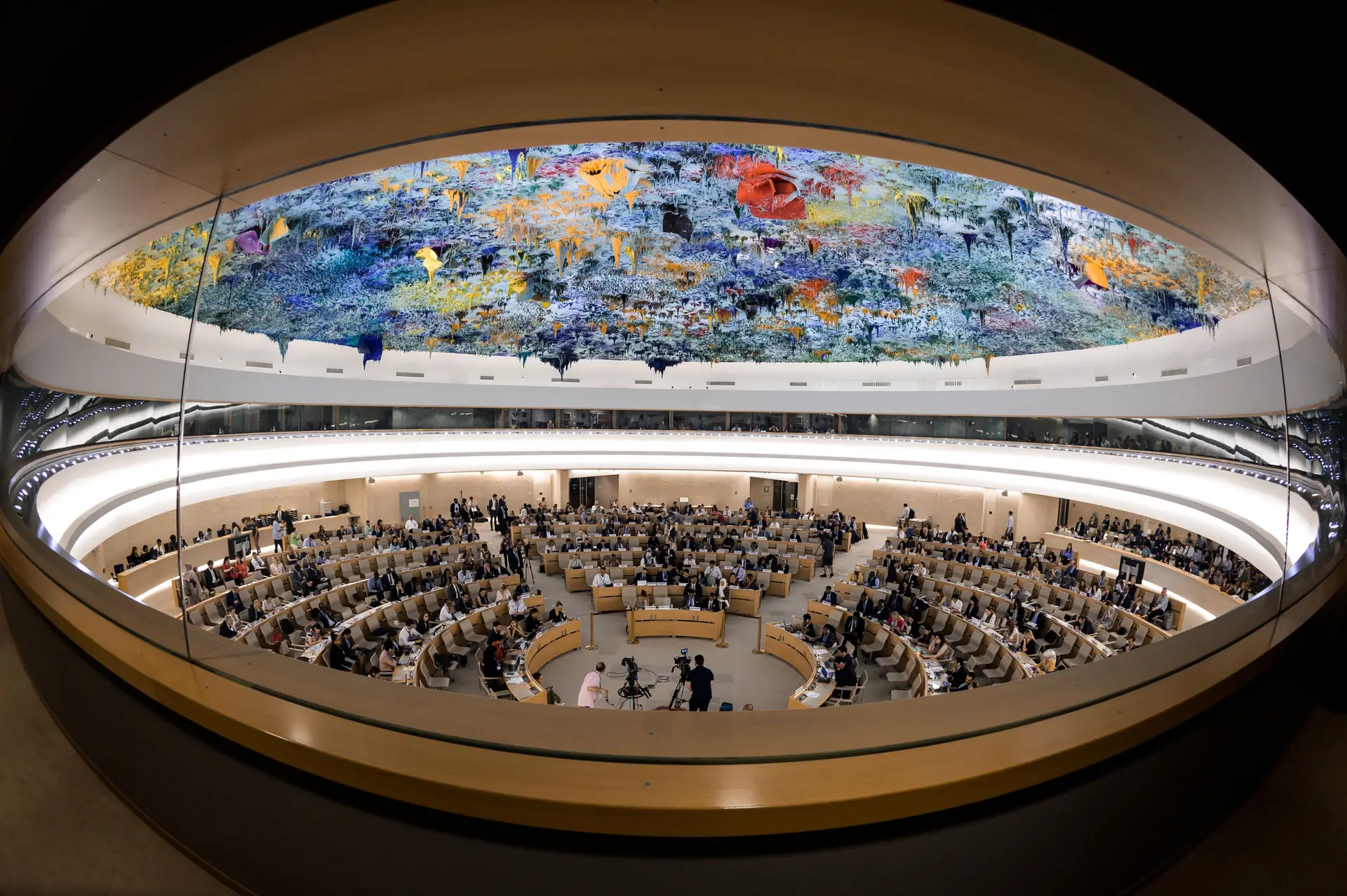“Uma vergonha.” Venezuela conquista assento no Conselho de Direitos Humanos da ONU, Brasil é reconduzido