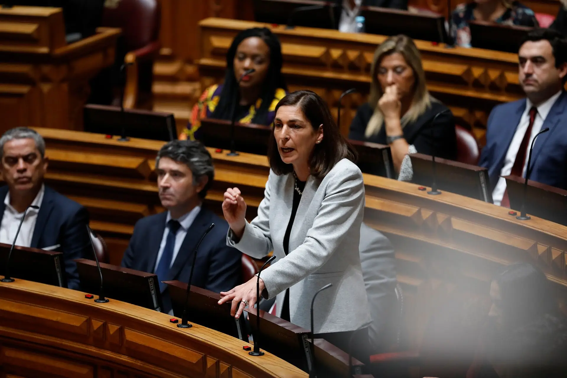 PS admite “dúvidas de constitucionalidade” sobre obrigatoriedade do uso da app StayAway Covid