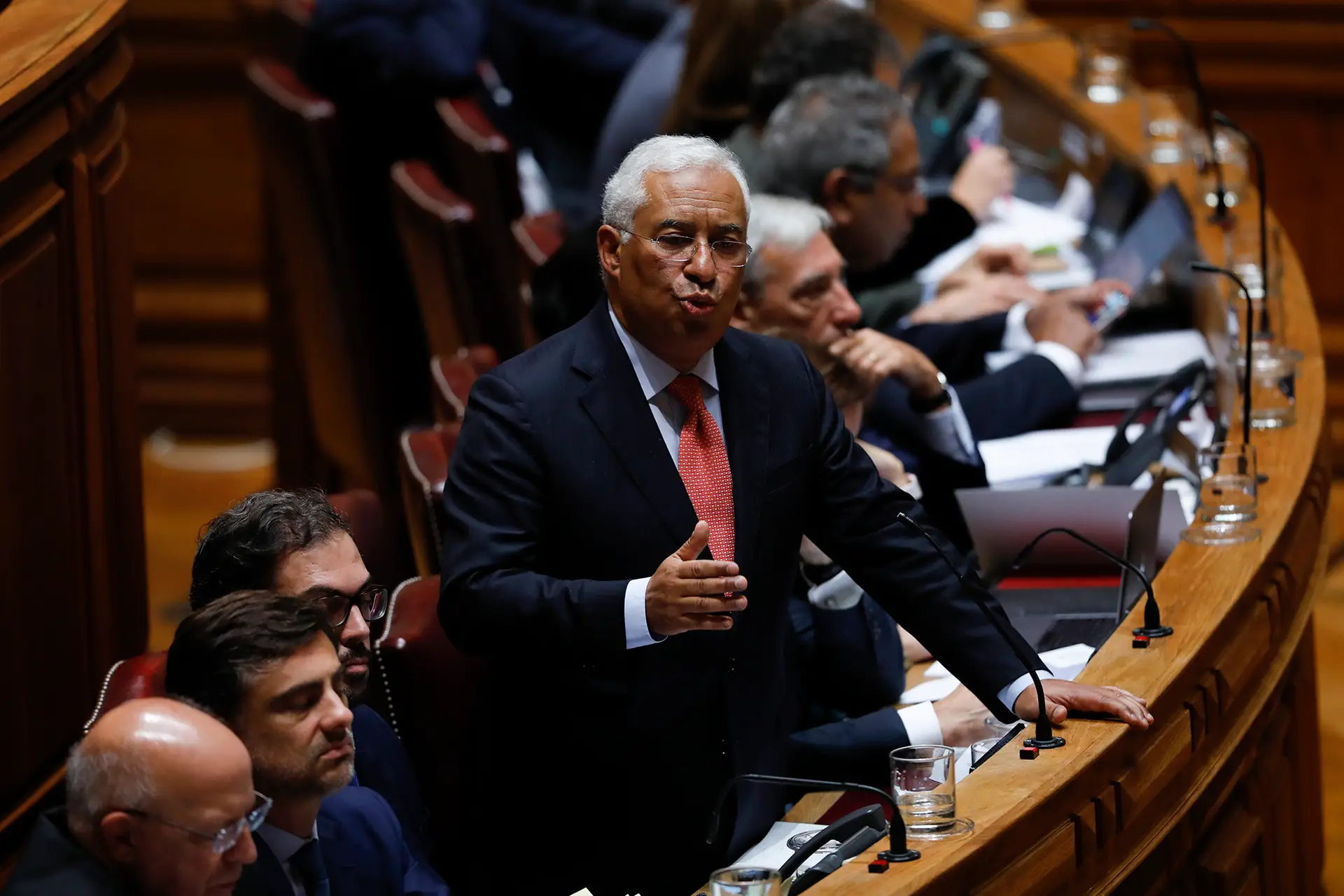Bloco diz que "tom de ameaça" do PS "não é bom caminho para a estabilidade"