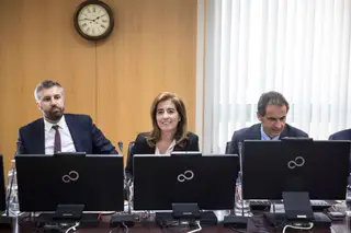 Pequenos empresários com funcionários também podem pedir “lay-off”. Apoio mínimo é de 219,4 euros